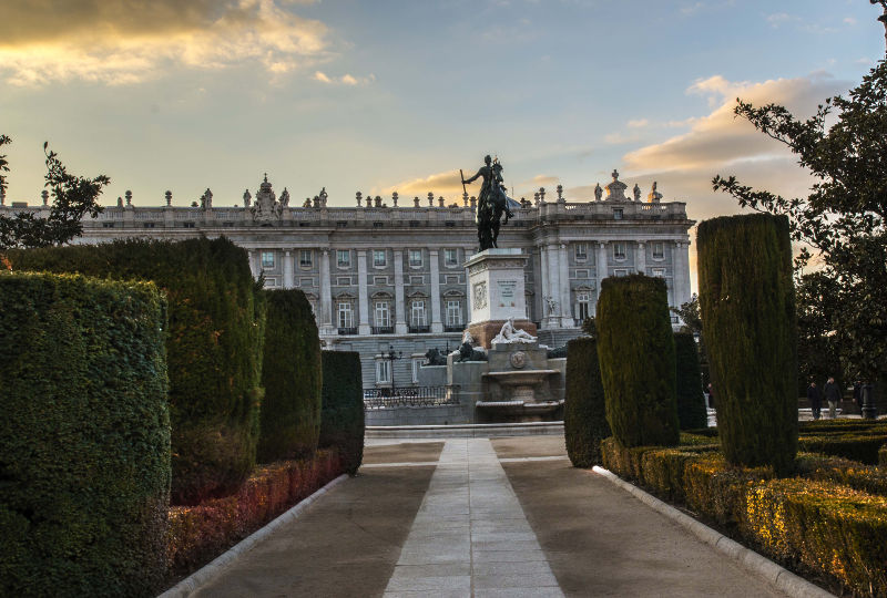 Palacio Real desde la plaza de Oriente de Madrid